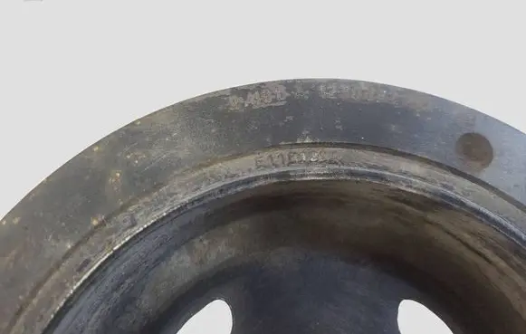 Nissan Qashqai Crankshaft pulley 123034219R