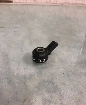 Nissan Qashqai J12 Detonation knock sensor 220608897r