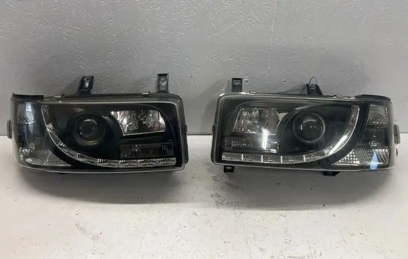 Volkswagen Transporter - Caravelle T4 Headlight/headlamp 