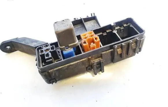Nissan Micra Fuse box set 71542059 7154-2059