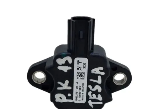 Tesla Model S Airbag deployment crash/impact sensor 100527500A