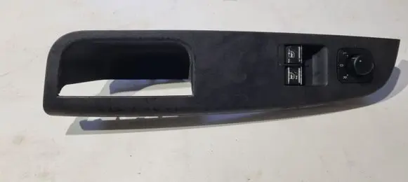Volkswagen Golf V Electric window control switch 1K3868079