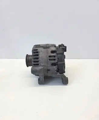 BMW 3 E90 E91 Generator/alternator 7799180 2543390A TG15C093
