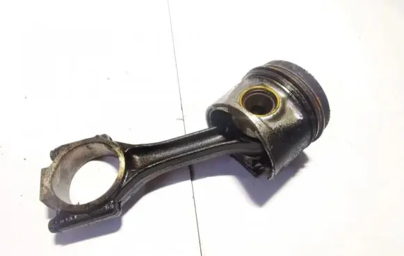 Audi A3 S3 8P Piston with connecting rod 038j
