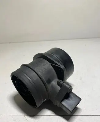 Volkswagen Touran I Mass air flow meter 074906461B 0281002461