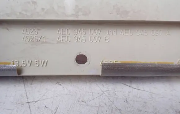 Audi A8 S8 D3 4E Third/center stoplight 4E0945097