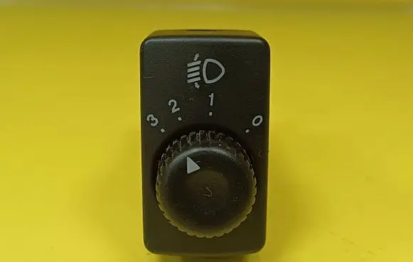 KIA Rio Headlight level height control switch