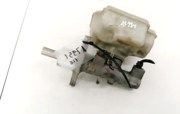 Volkswagen Touran I Master brake cylinder 1K1611301C 03350886321