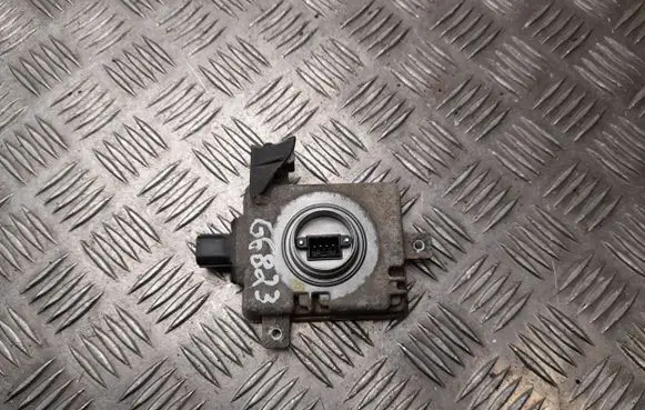 Suzuki Grand Vitara II Light module LCM W3T15971