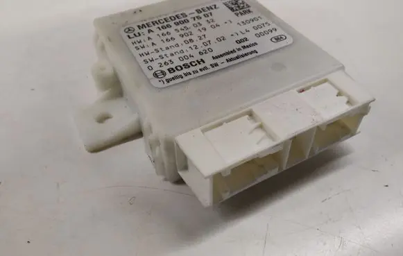 Mercedes-Benz ML W166 Parking PDC control unit/module A1665450332