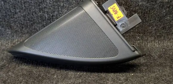 Audi A5 8T 8F Front door speaker cover trim 8T8035424D