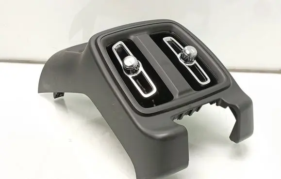 Rear air vent grill