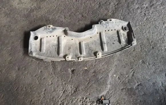 Mazda 6 Engine splash shield/under tray