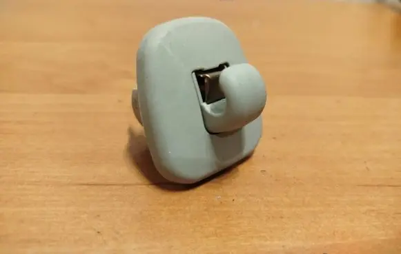 Renault Twingo III Sun visor clip/hook/bracket BDK95