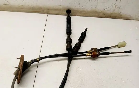 Nissan X-Trail T30 Gear shift cable linkage 