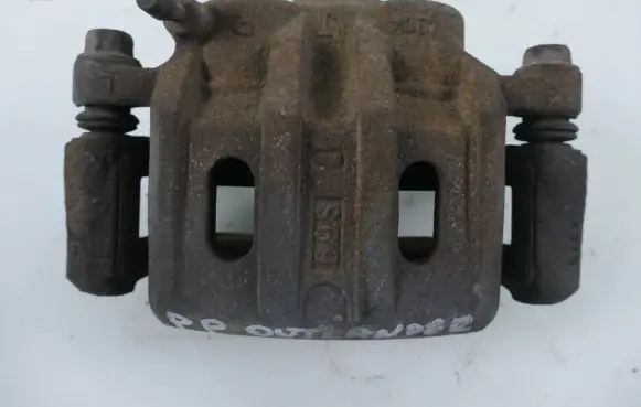 Mitsubishi Outlander Front brake caliper