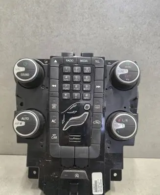 Volvo V40 Climate control unit 31398643 15W33E05 M0176200114