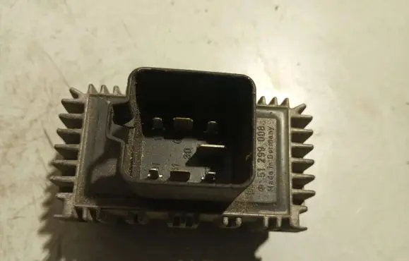 Opel Signum Glow plug pre-heat relay 09132691 51299008