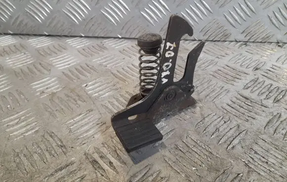 Volvo V70 Engine bonnet (hood) release handle 30779371