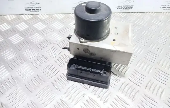Porsche Cayenne (9PA) ABS Pump 7L0614111C 7L0907379B