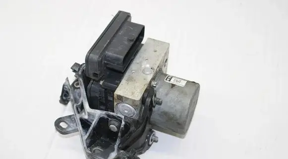 Tesla Model Y ABS Pump 104474500B