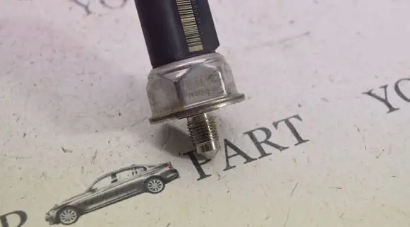 Fuel pressure sensor