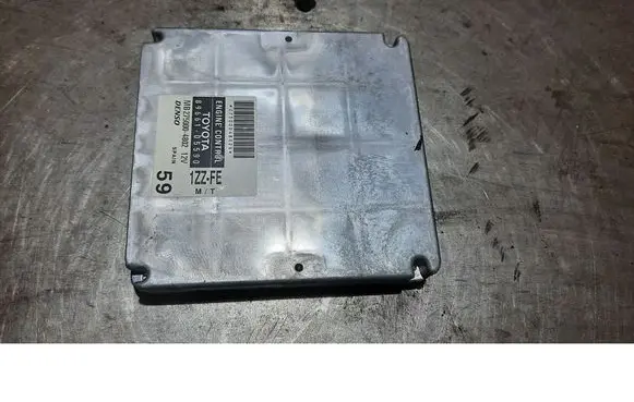 Toyota Avensis Verso Engine control unit/module ECU