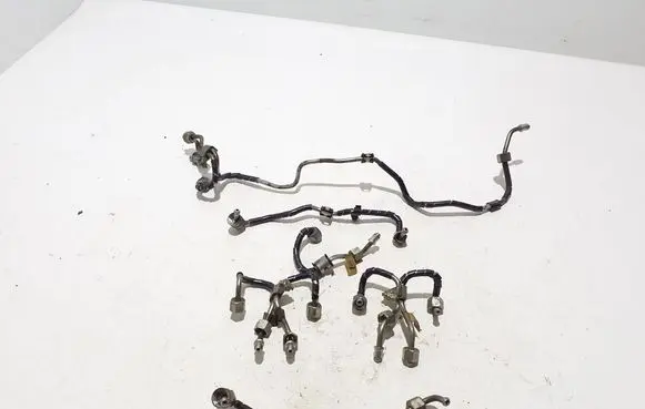 Jaguar XJ X351 Fuel injector supply line/pipe 9X2Q9F911EB