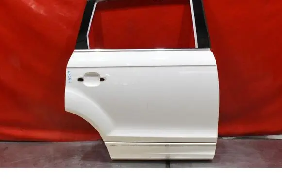 Audi Q7 4L Rear door