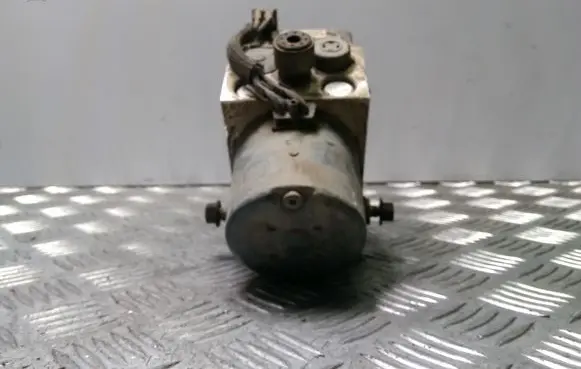 Nissan Patrol 4W60 ABS Pump 47660VC000 11000031150