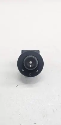 Citroen Xsara Picasso Wing mirror switch 185526