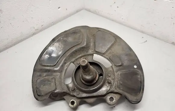 Mercedes-Benz E W212 Front wheel hub A2124201144