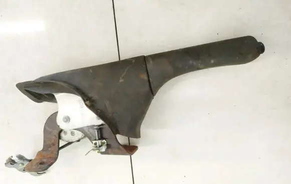 Subaru Impreza I Handbrake/parking brake lever assembly