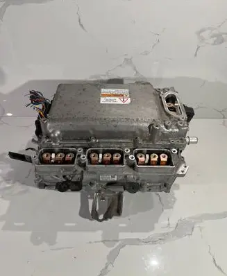 Toyota RAV 4 (XA40) Voltage converter inverter G927048060 1817000321 D109D150334
