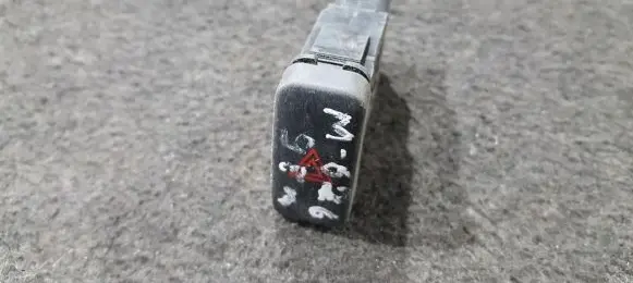 Mazda 626 Hazard light switch GE4T664H0 03190000