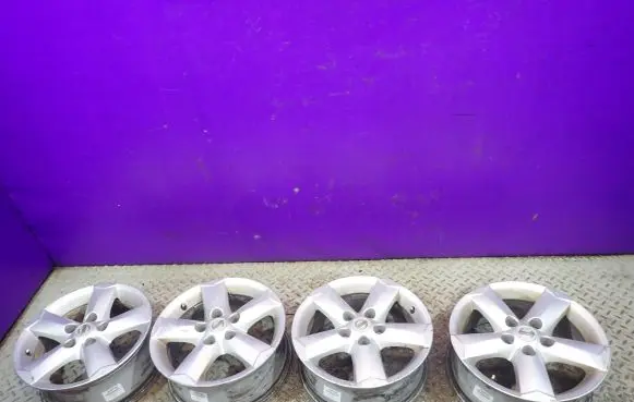 R16 alloy rim