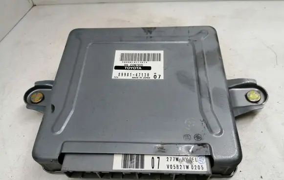 Toyota Prius (XW20) Engine control unit/module 8998147130