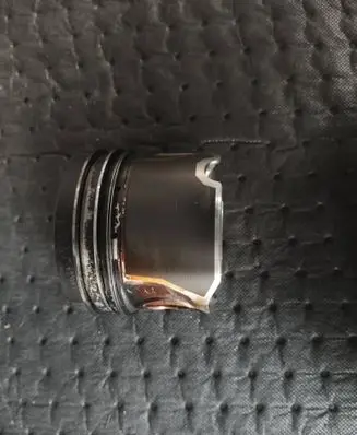 Volkswagen Touareg III Piston 83L163