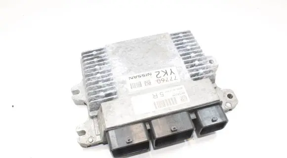 Nissan X-Trail T32 Engine control unit/module NEC025010 BED431401