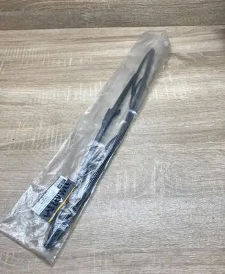 Renault Megane II Windshield/front glass wiper blade 7701040756