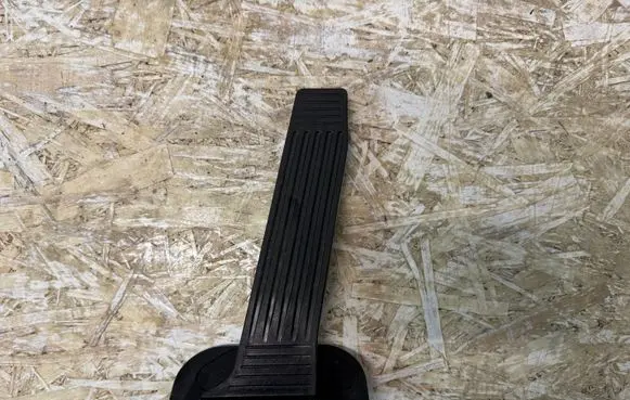 Toyota RAV 4 (XA50) Accelerator throttle pedal 7810133060 PA66GF30