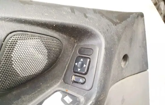 Subaru Forester SF Wing mirror switch