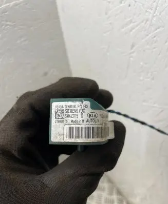 KIA Sorento Airbag deployment crash/impact sensor 959303E600 21060115