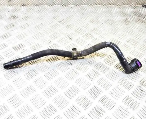 Engine coolant pipe/hose