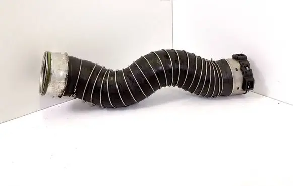Intercooler hose/pipe
