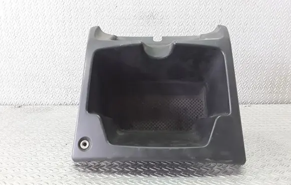 Volvo V50 Glove box central console 