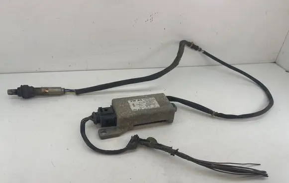 Volkswagen Touran I Lambda probe sensor 03C907807D SW422 N7A05V4