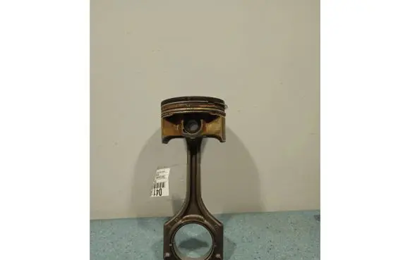 Ford Escape III Piston 