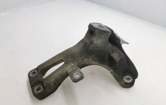 Audi A5 8T 8F Engine mounting bracket 8K0199308AQ