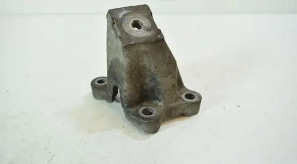 Audi A6 S6 C6 4F Engine mounting bracket 4F0199307AA